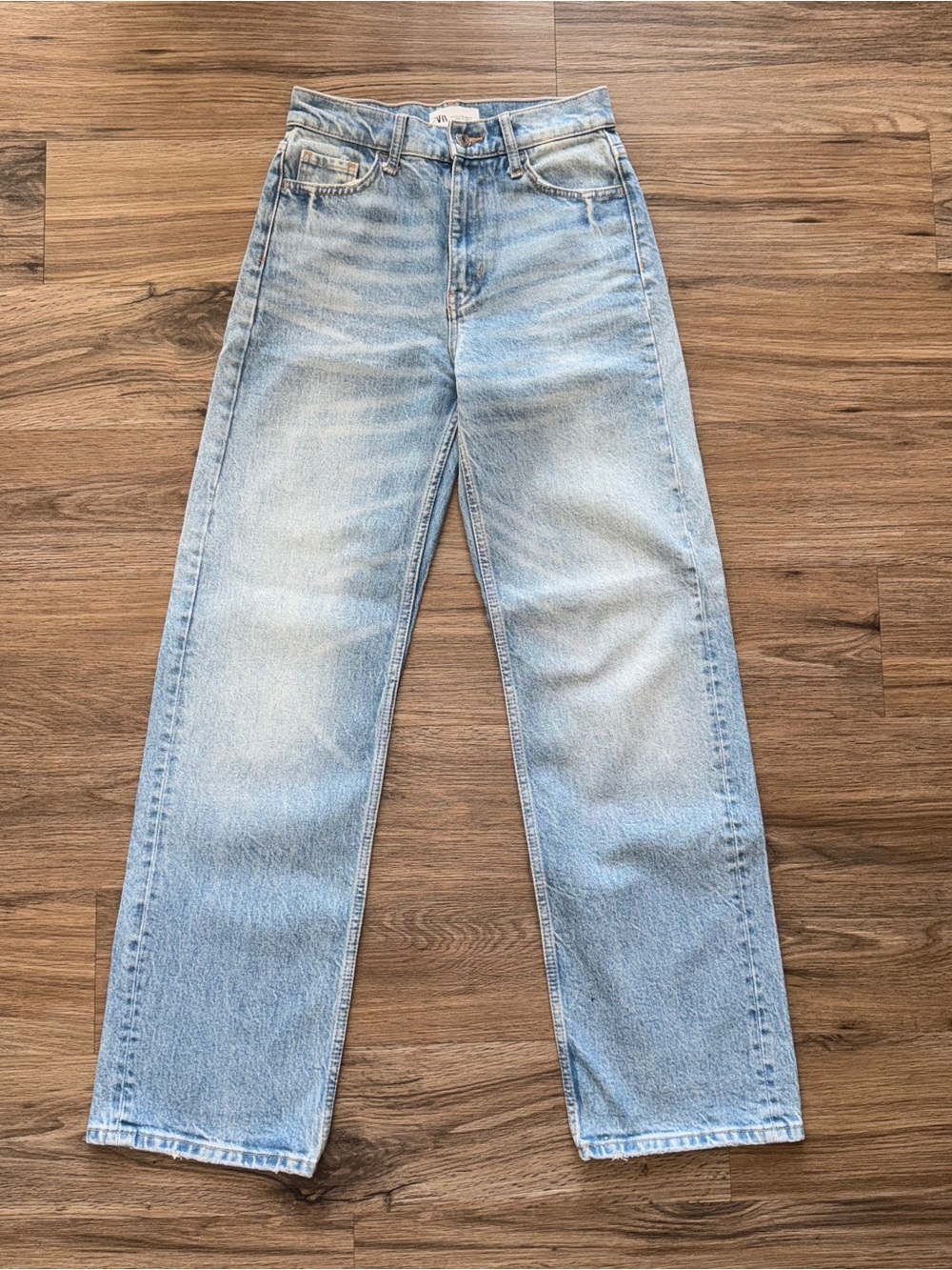 Size 0 Perfect Light Wash Blue ZARA Jeans High Rise Jeans Straight Wide Barrel